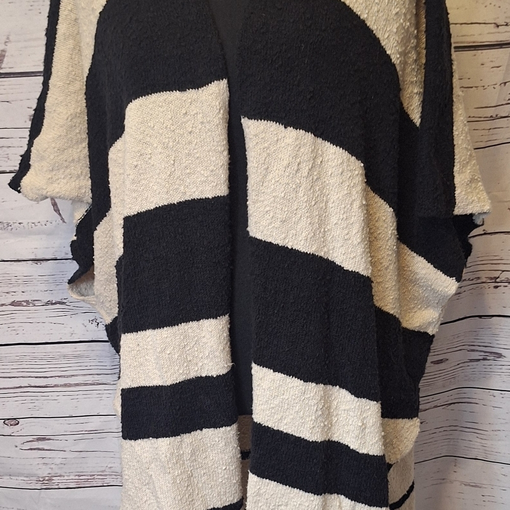 By Together Black & Cream Striped Nubby Fringed Poncho Sz.M/ L #1550 - Picture 2 of 8